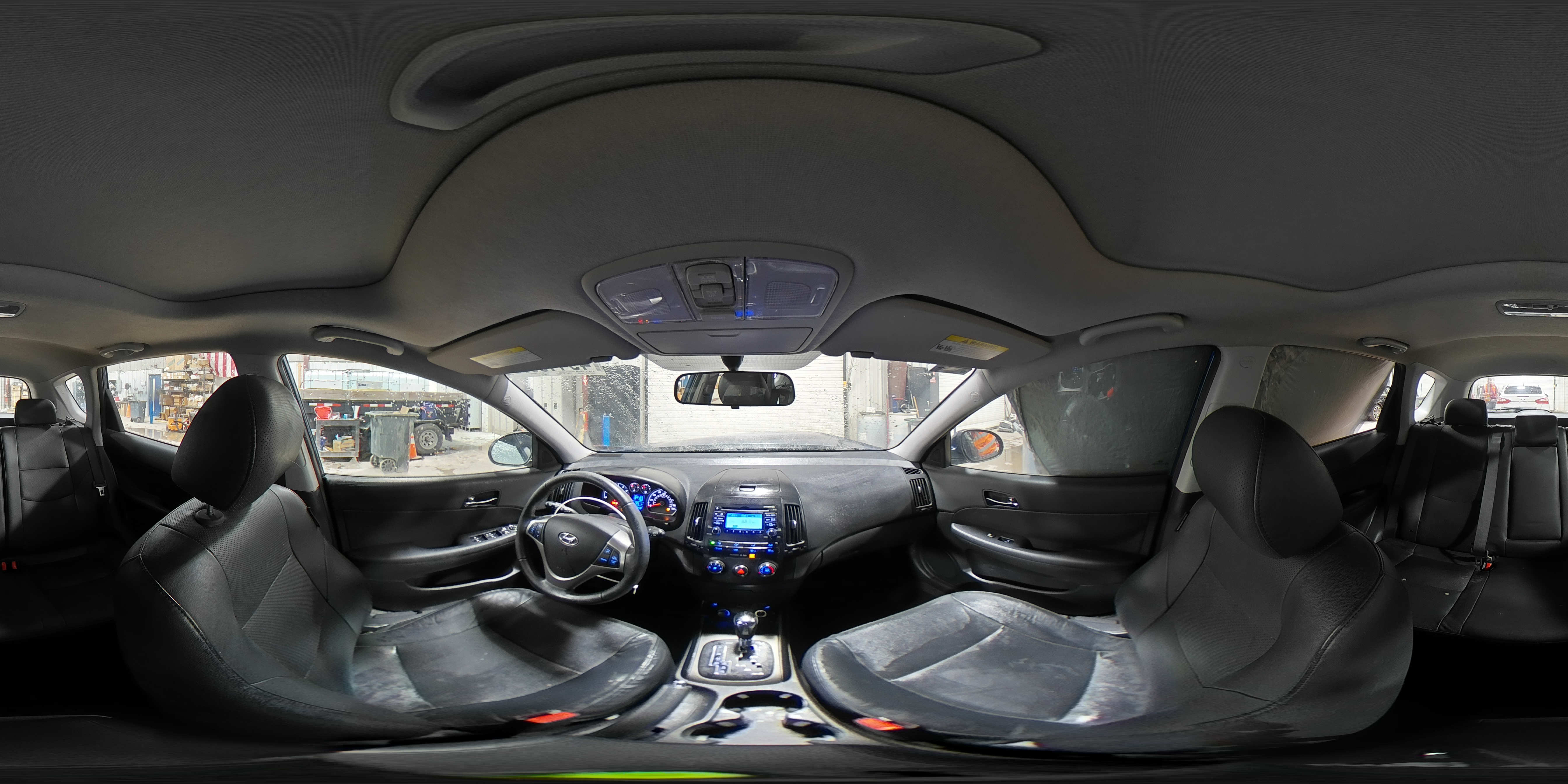 2012 Hyundai Elantra - Image 14