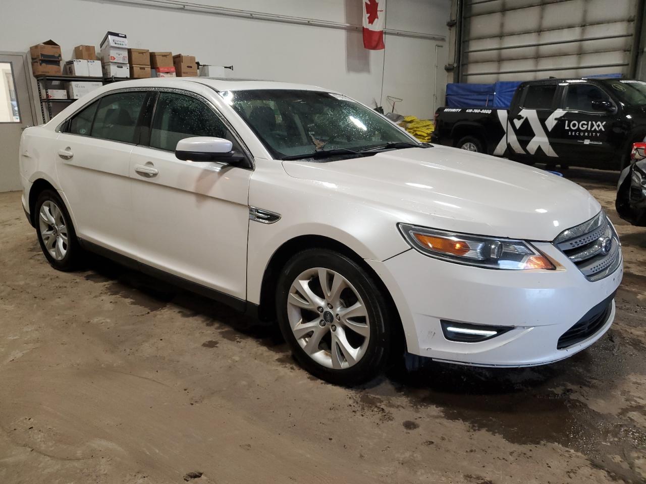 2011 Ford Taurus - Image 4