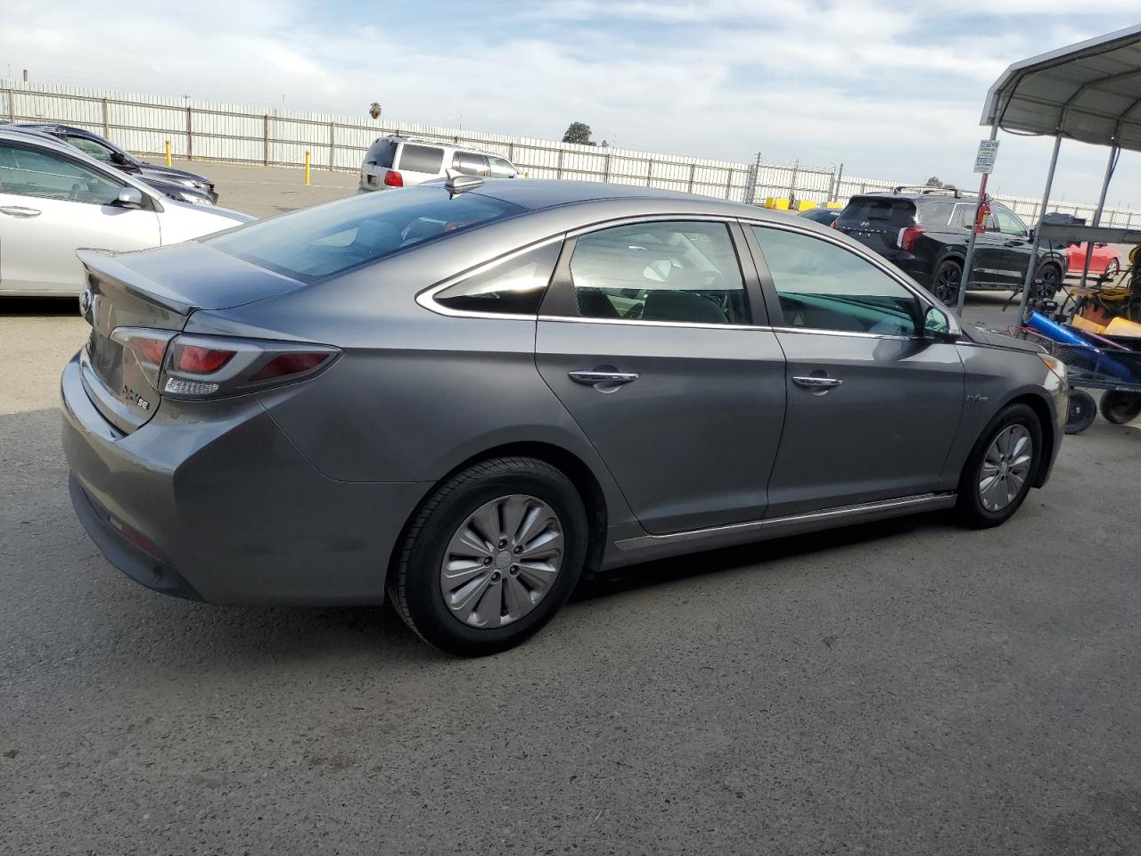 2017 Hyundai Sonata - Image 3