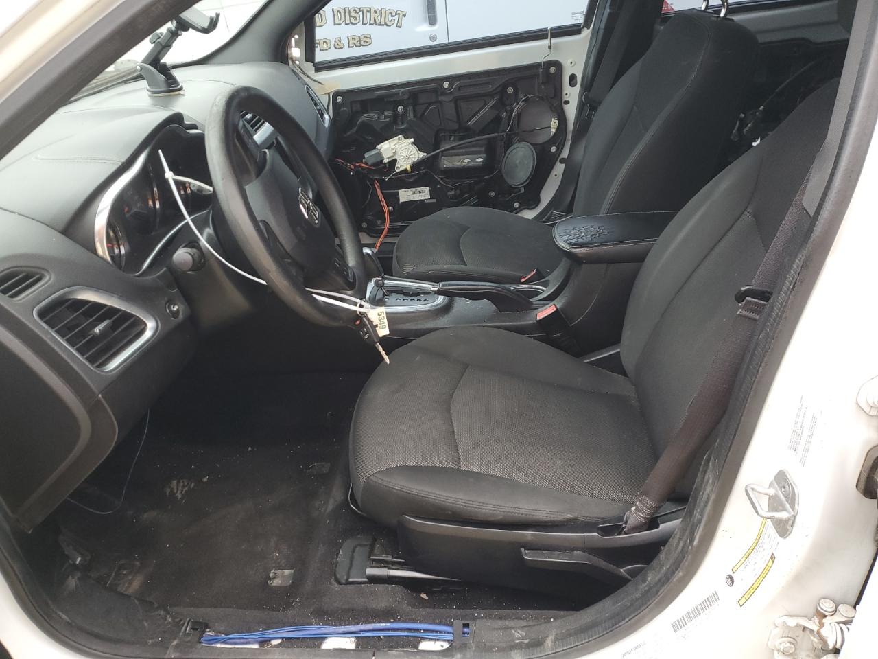 2014 Dodge Avenger - Image 7