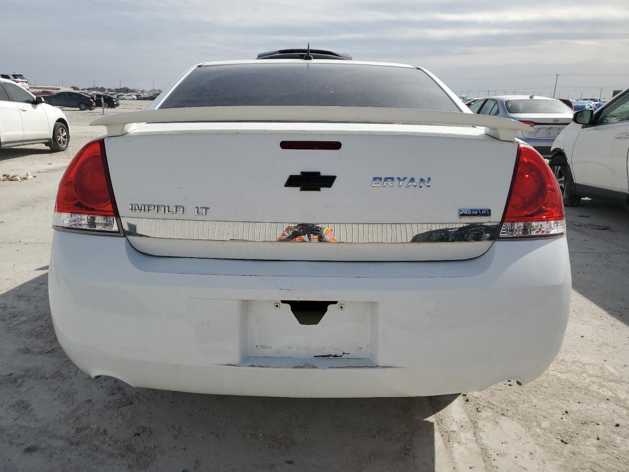 2011 Chevrolet Impala - Image 6