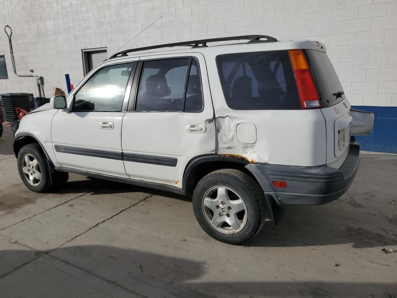 2001 Honda CR-V - Image 2
