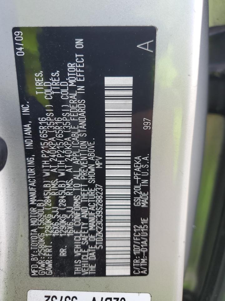 2009 Toyota Sienna - Image 13