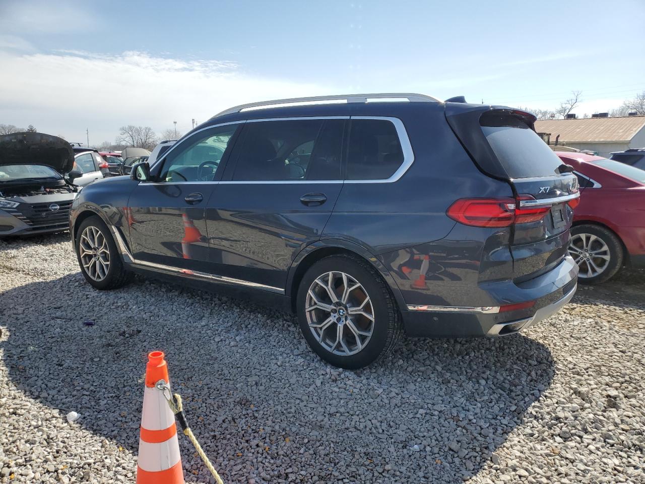 2020 BMW X7 - Image 2