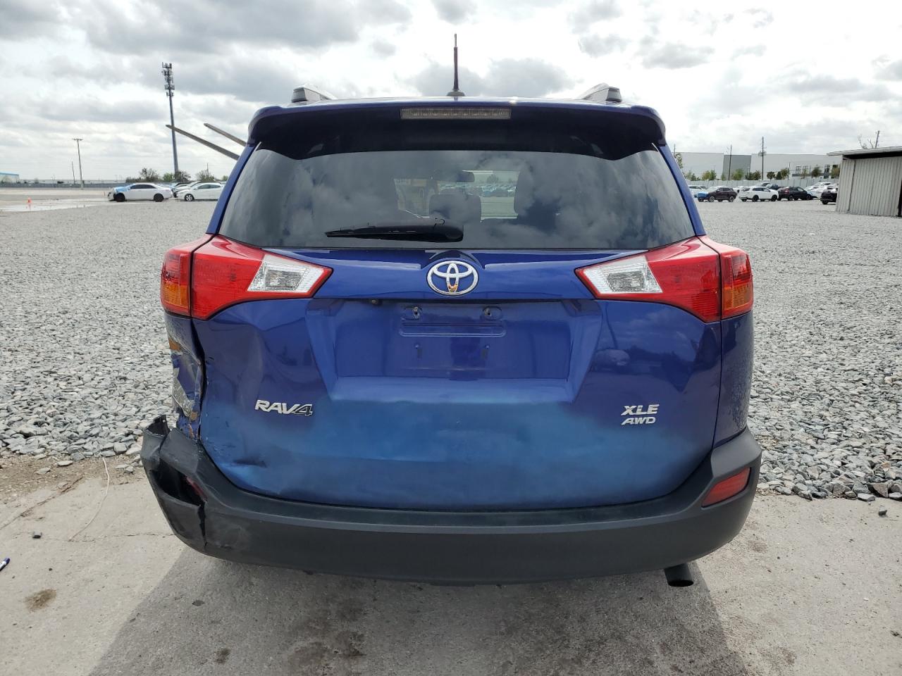 2014 Toyota RAV 4 - Image 6