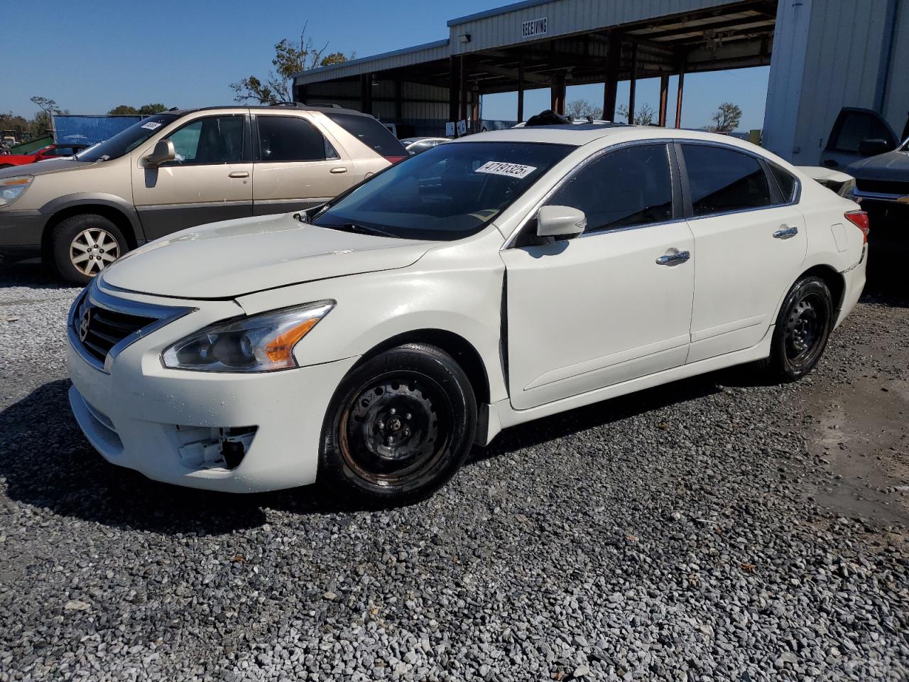 2015 Nissan Altima - Image 1