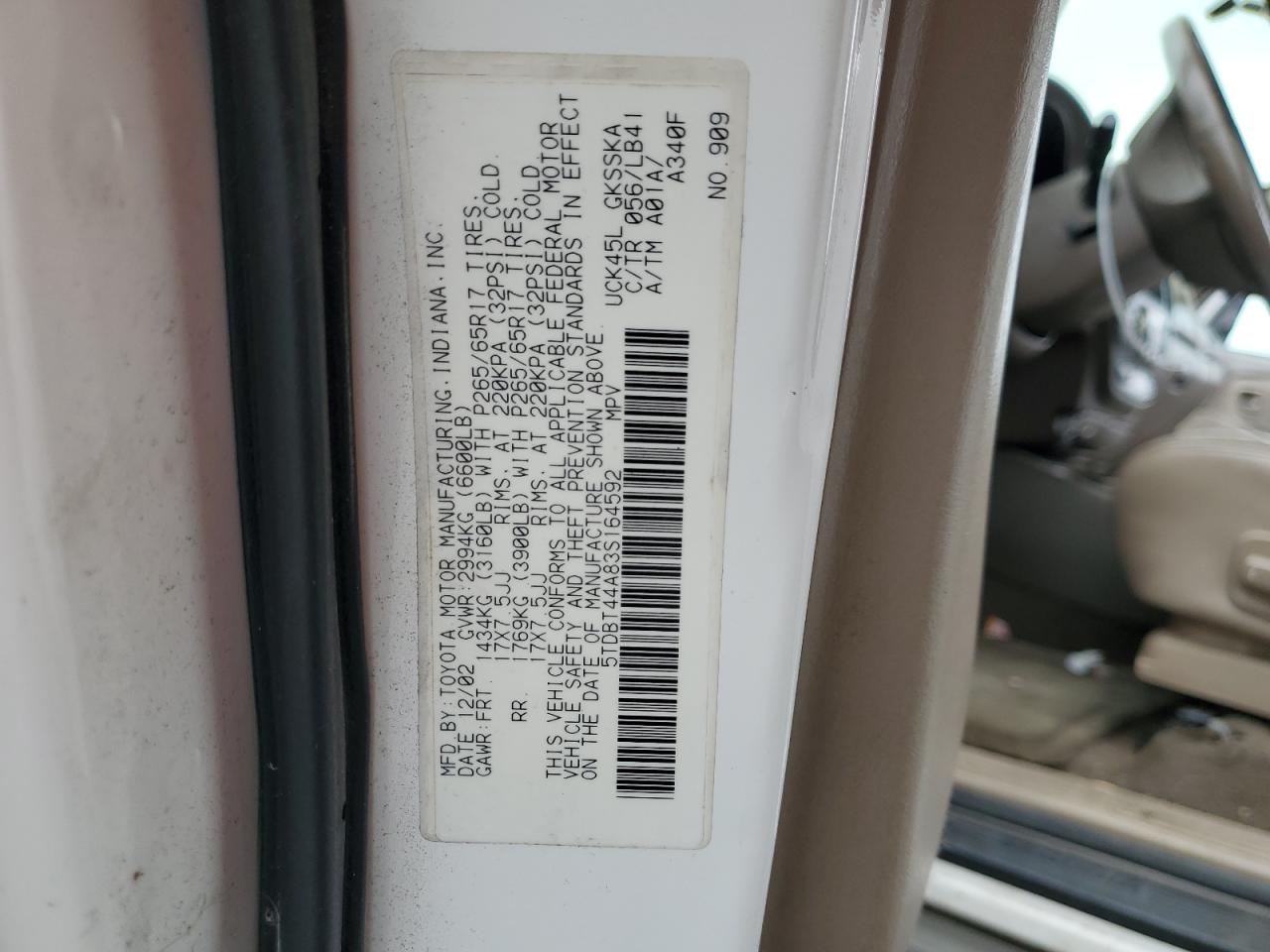 2003 Toyota Sequoia - Image 13