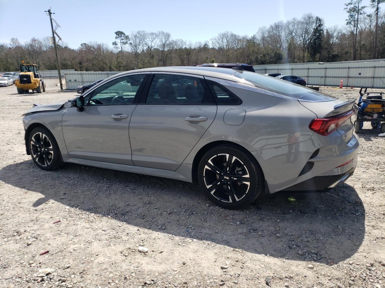 2021 Kia K5 - Image 2