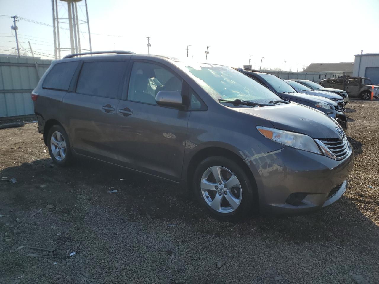 2015 Toyota Sienna - Image 4