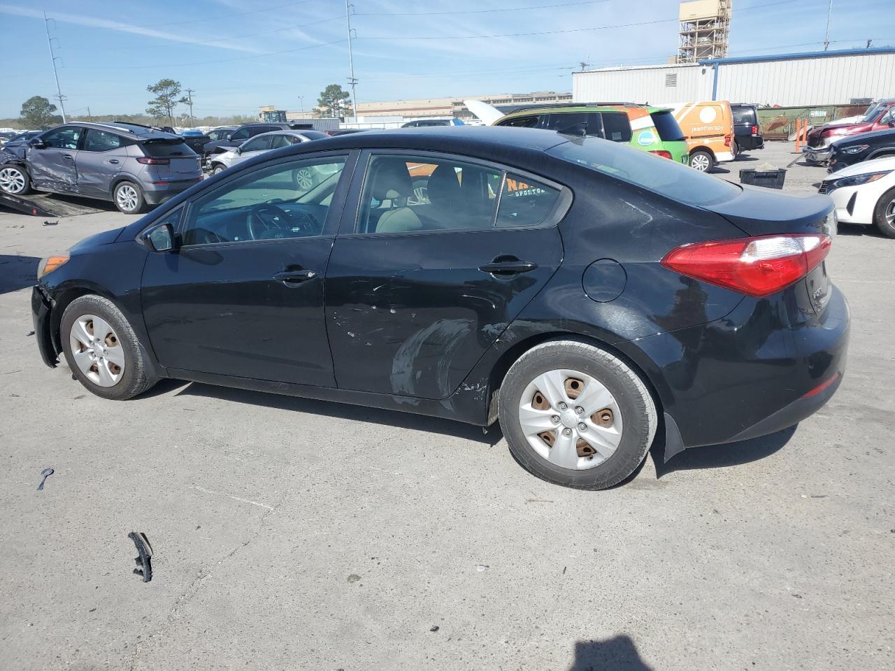 2016 Kia Forte - Image 2