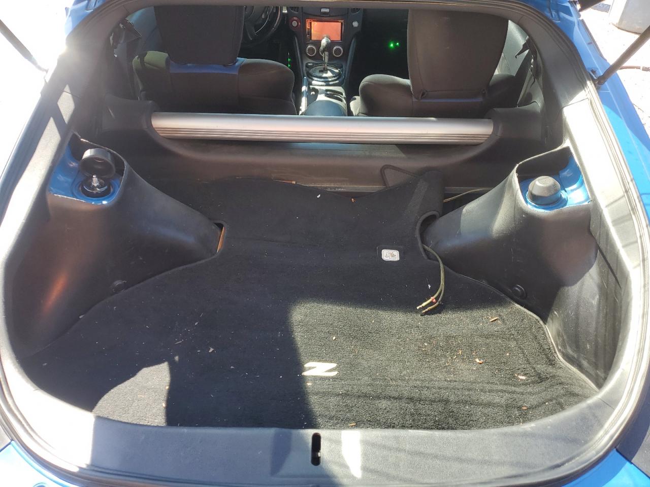 2011 Nissan 370Z - Image 10