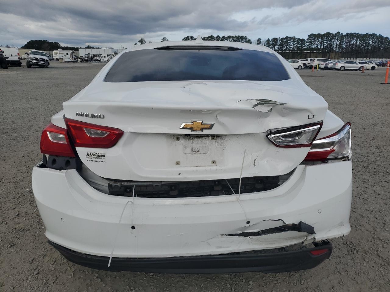 2016 Chevrolet Malibu - Image 6