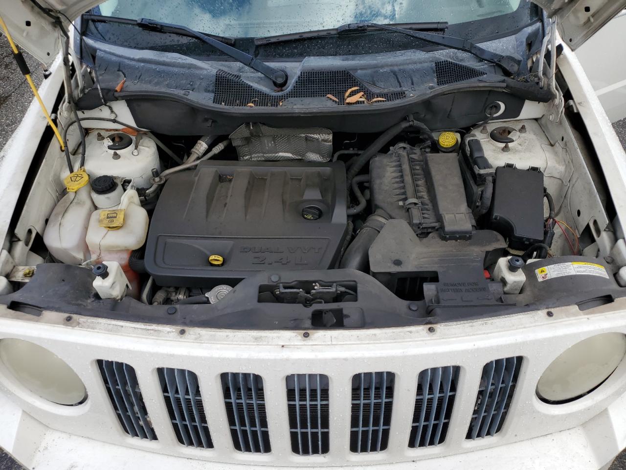 2008 Jeep Liberty (Patriot) - Image 12