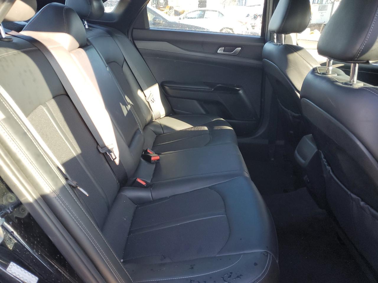 2021 Kia K5 - Image 10