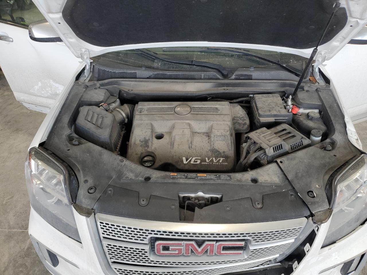 2016 GMC Terrain - Image 12