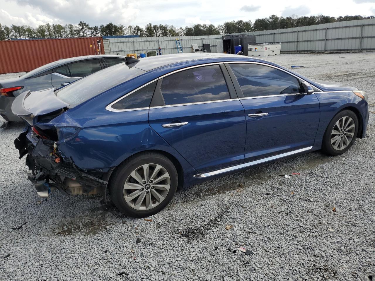 2016 Hyundai Sonata - Image 3
