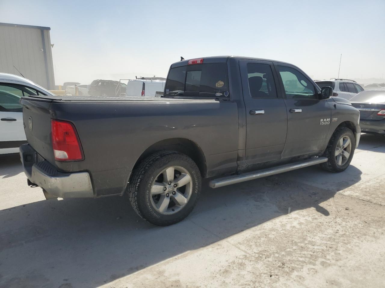 2015 RAM 1500 - Image 3
