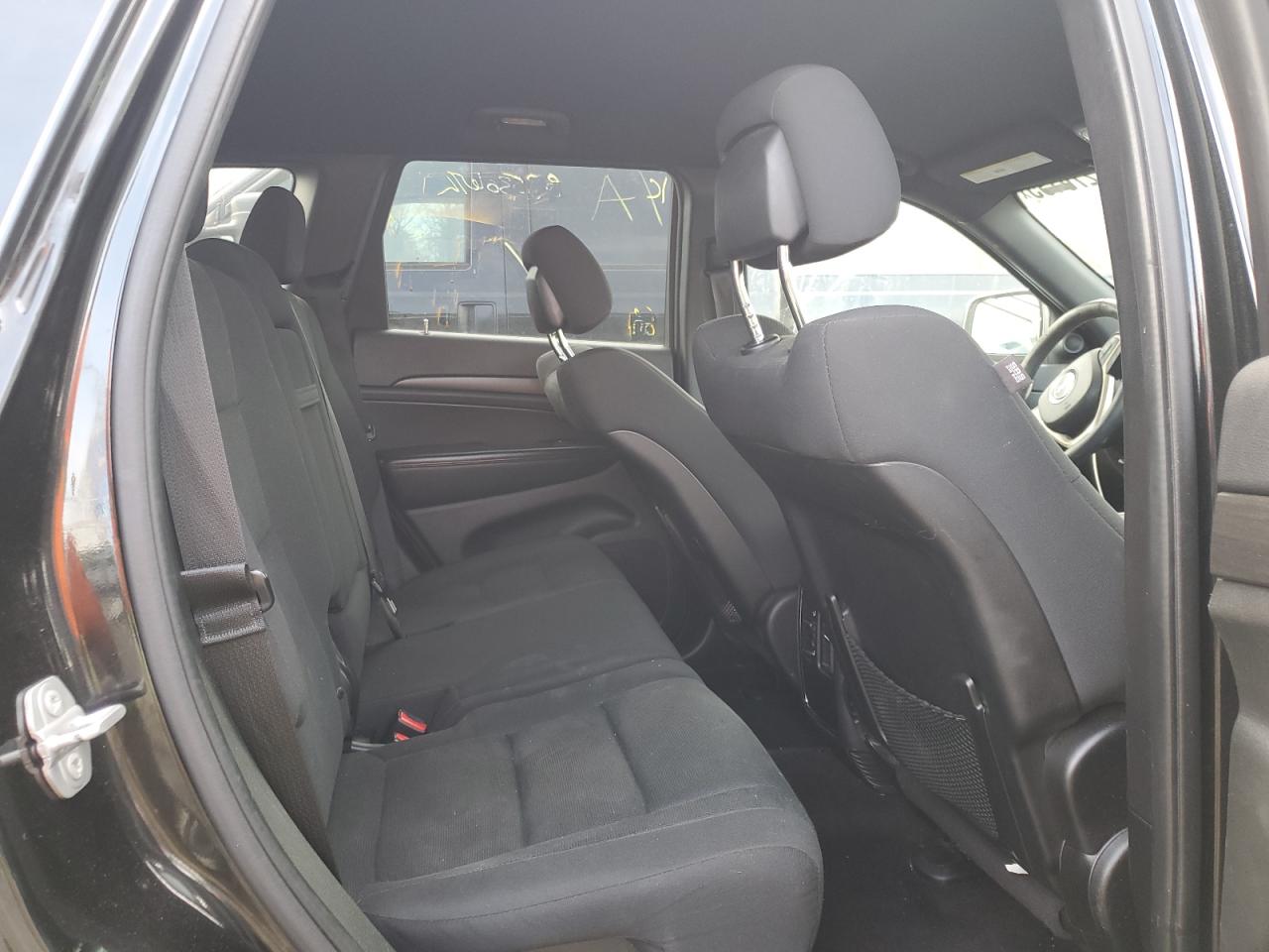 2015 Jeep Grand Cherokee - Image 11