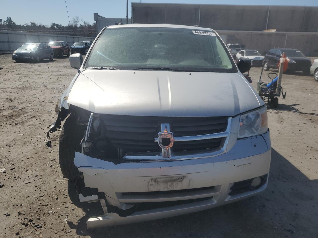 2010 Dodge Caravan - Image 5