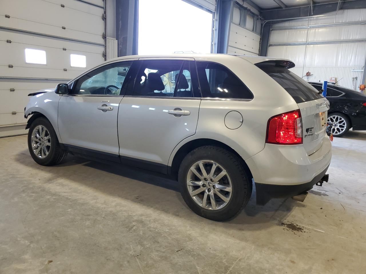 2011 Ford Edge - Image 2
