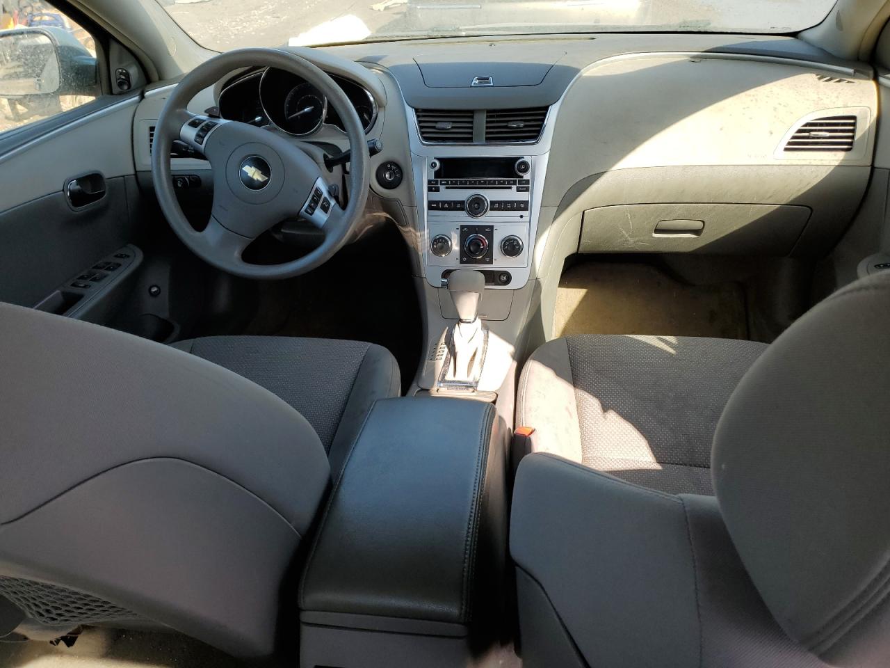 2009 Chevrolet Malibu - Image 8