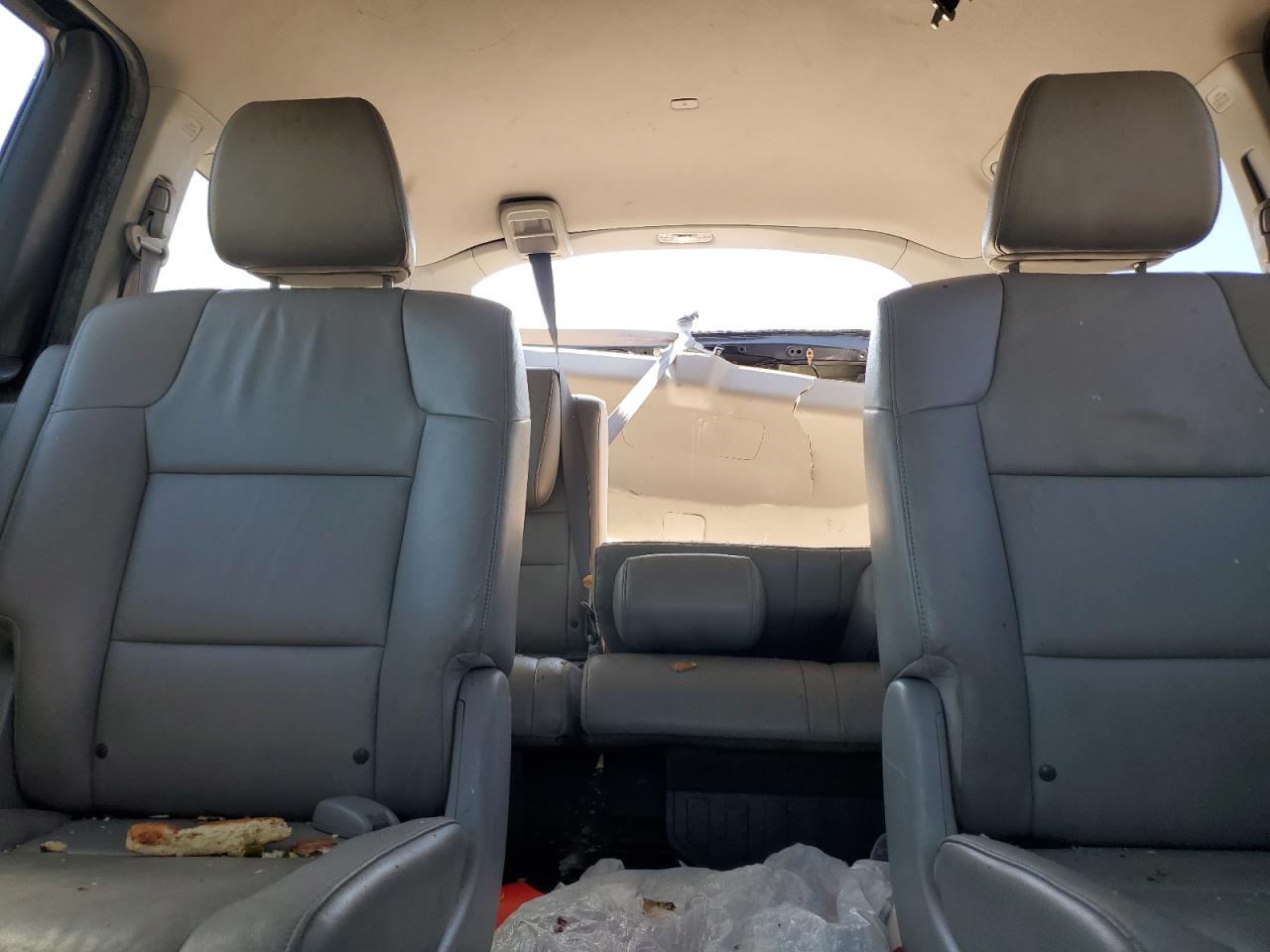 2015 Honda Odyssey - Image 10