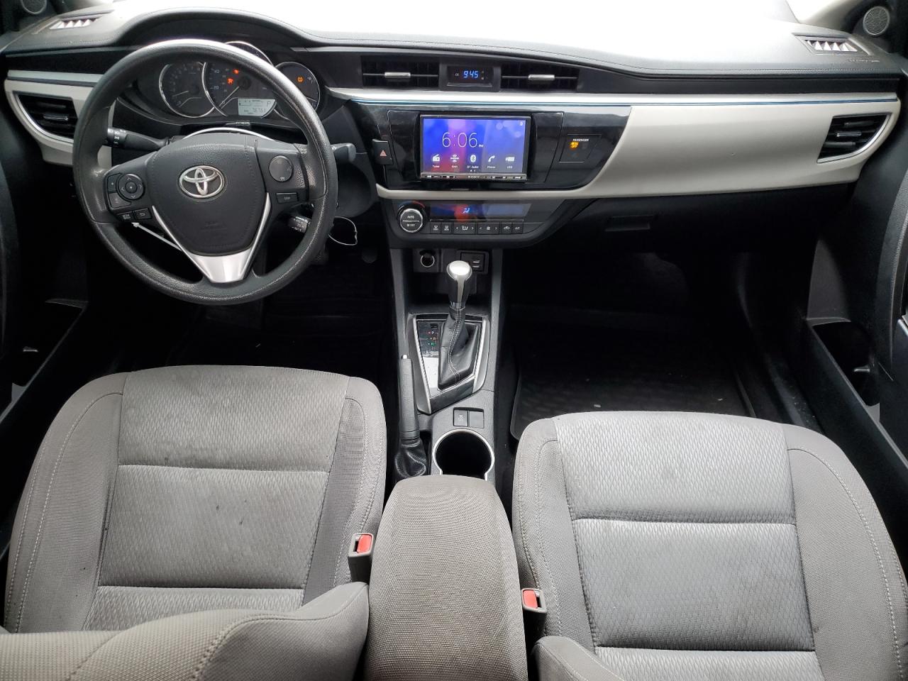 2016 Toyota Corolla - Image 8