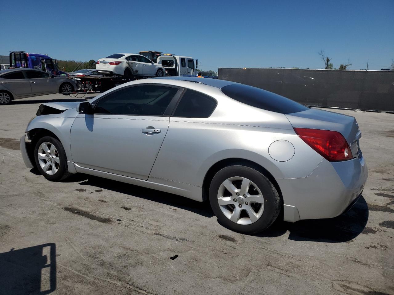 2009 Nissan Altima - Image 2