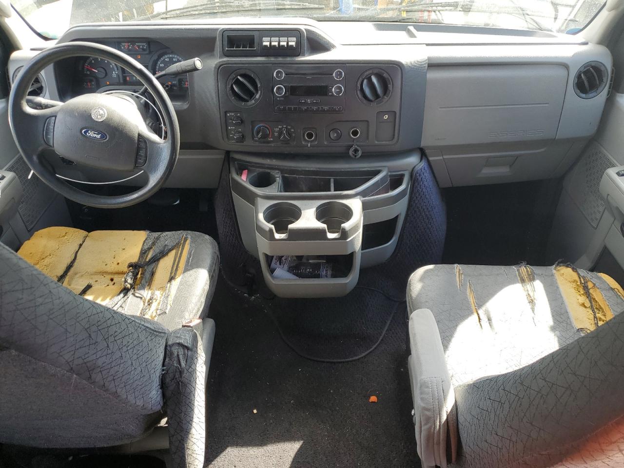 2014 Ford Econoline - Image 8