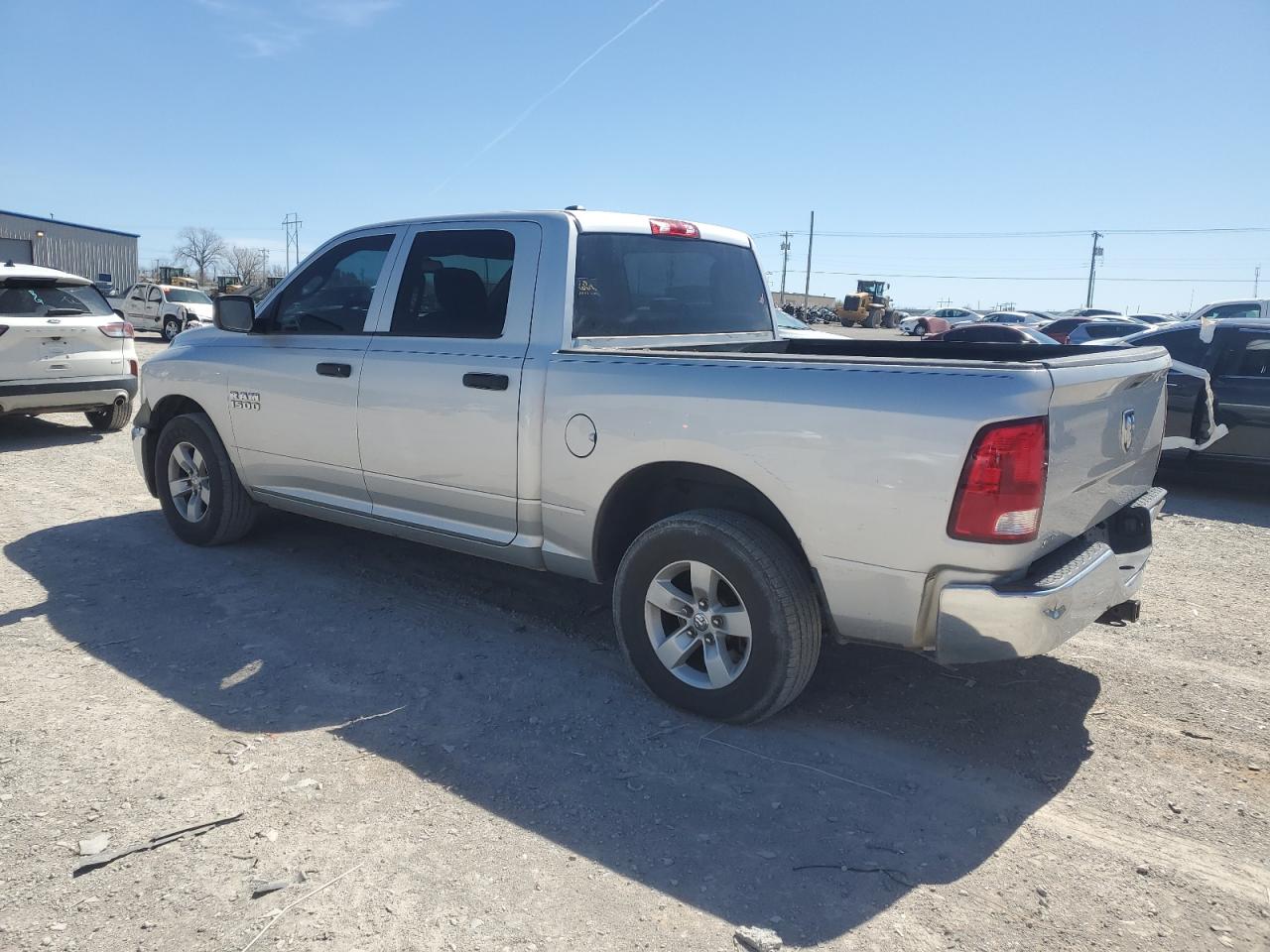2016 RAM 1500 - Image 2