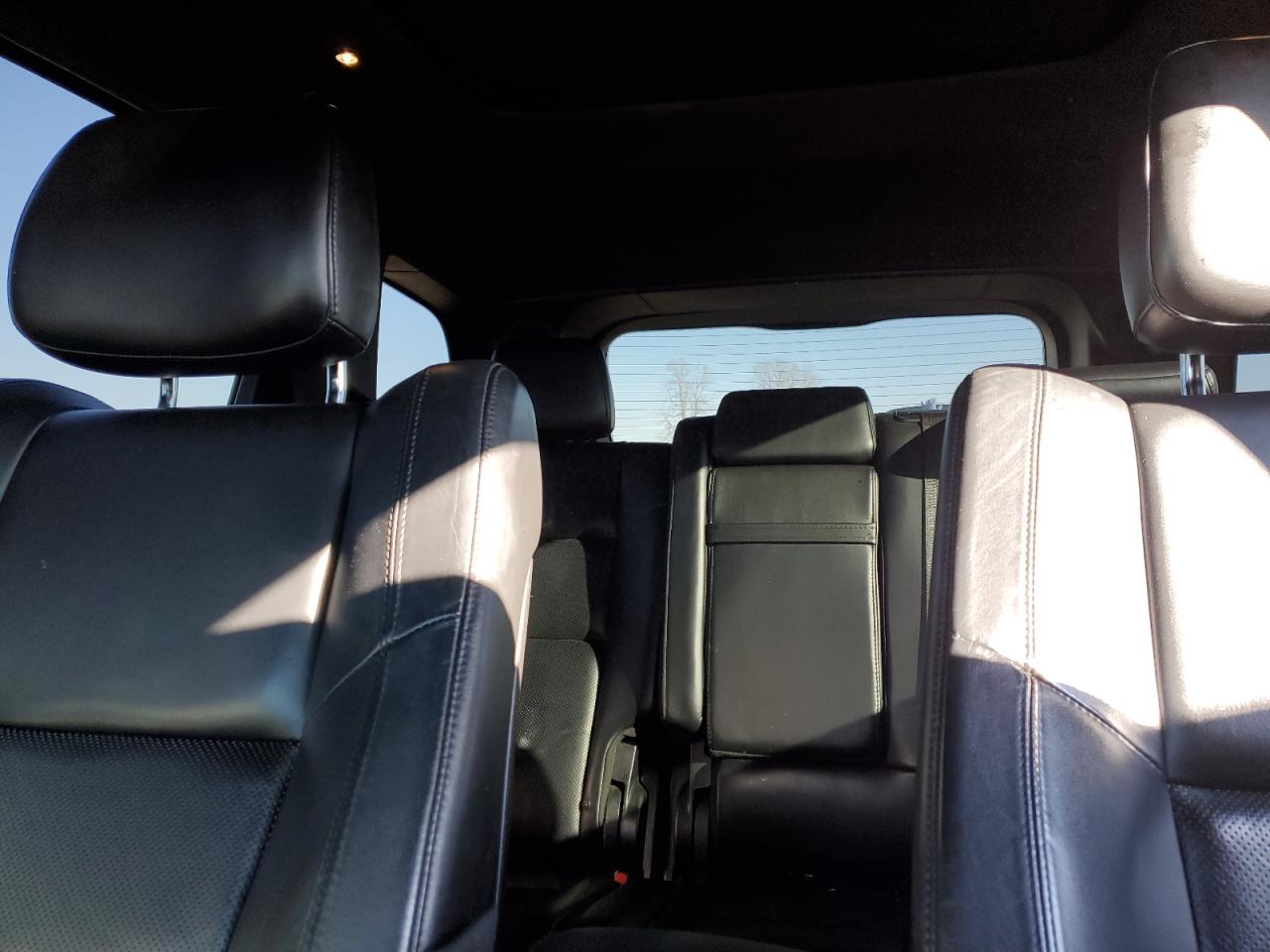 2019 Jeep Grand Cherokee - Image 10