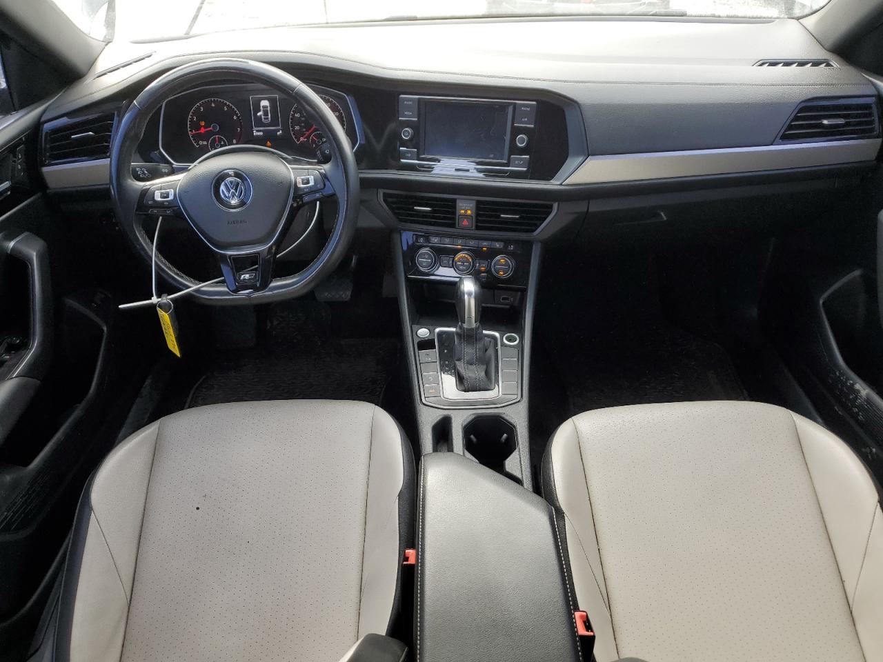 2019 Volkswagen Jetta - Image 8