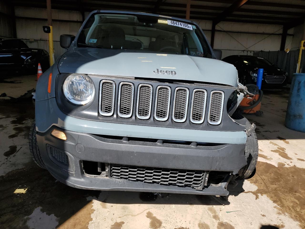 2018 Jeep Renegade - Image 5