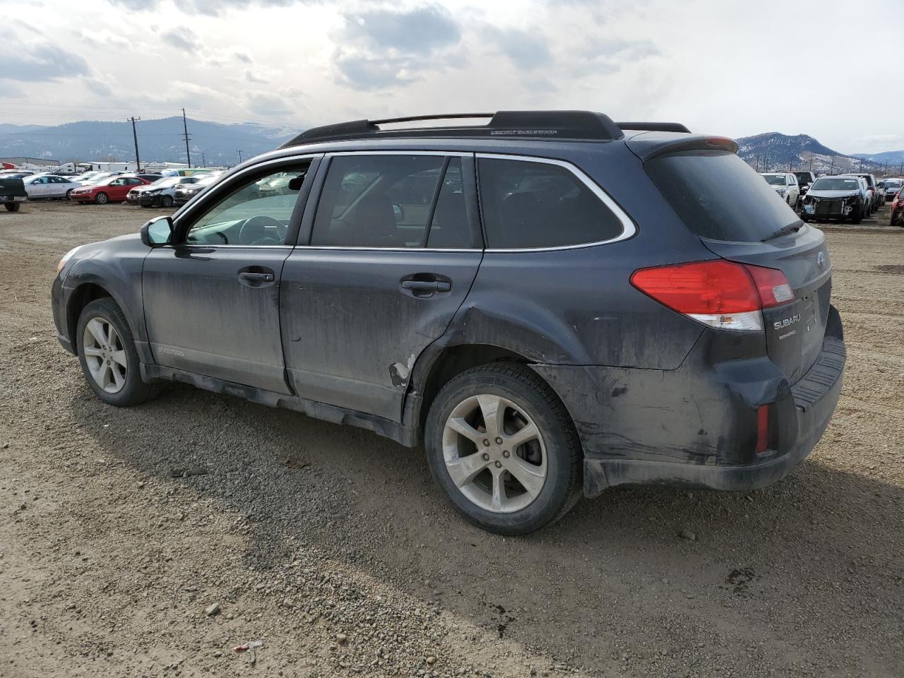 2011 Subaru Outback - Image 2
