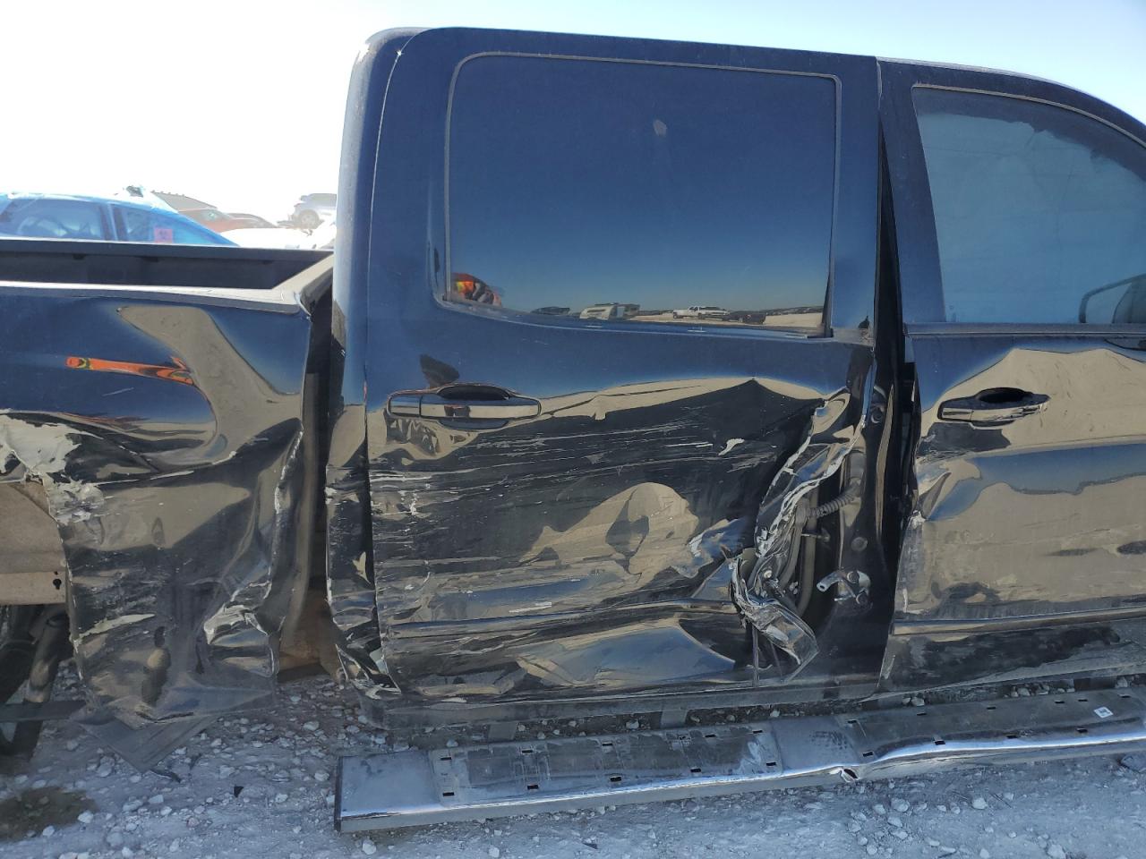 2015 Chevrolet Silverado - Image 10