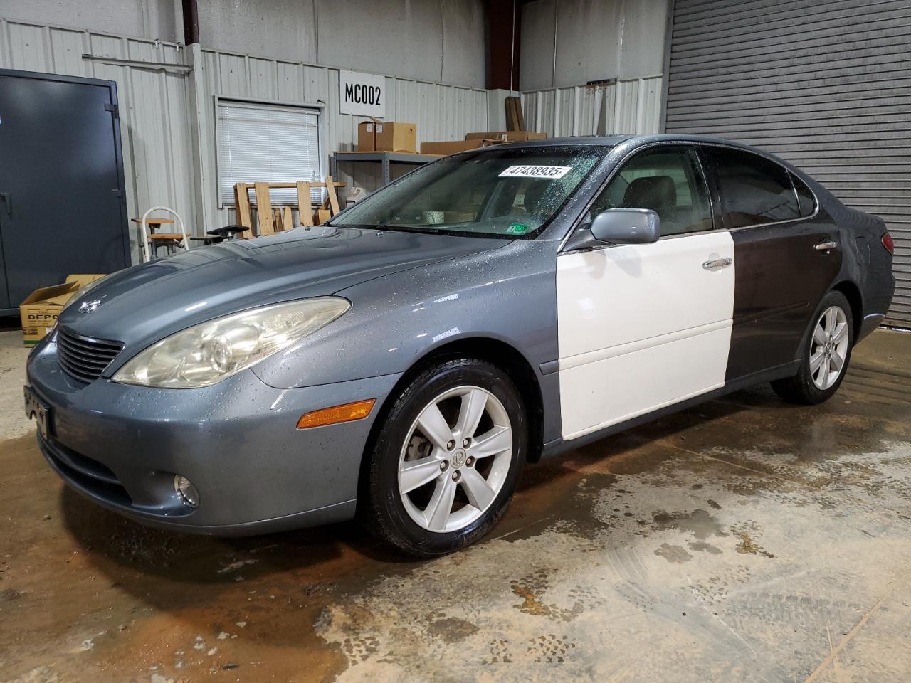 2005 Lexus ES - Image 1
