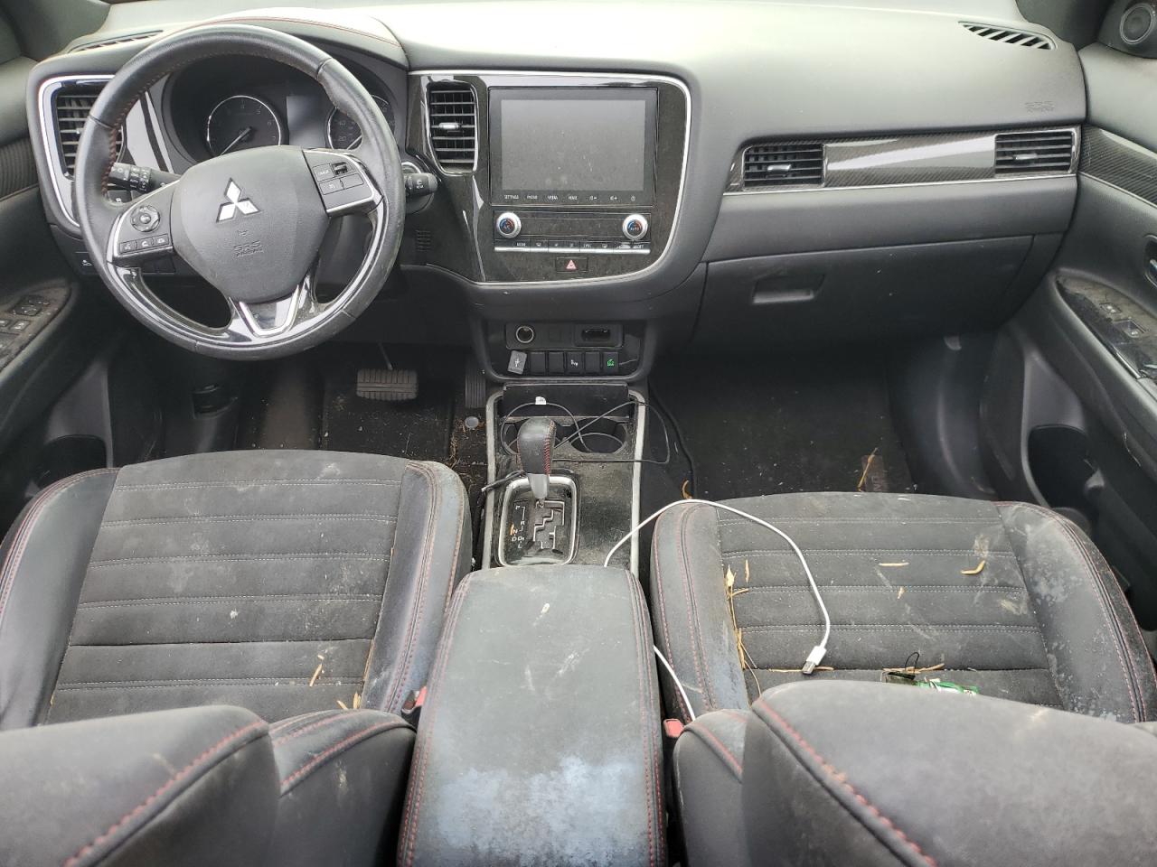 2020 Mitsubishi Outlander - Image 8