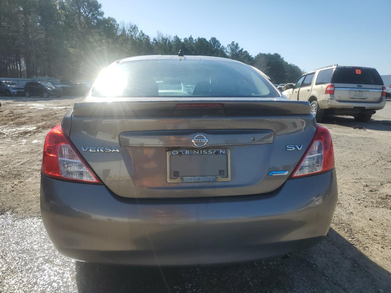 2014 Nissan Versa - Image 6