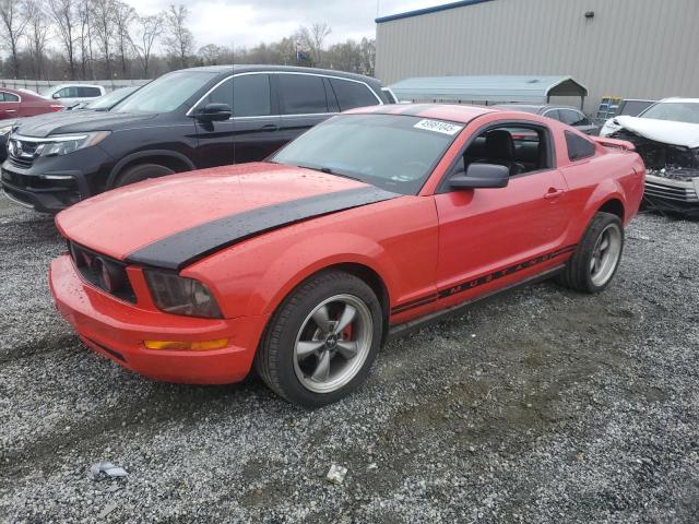 2005 Ford Mustang 