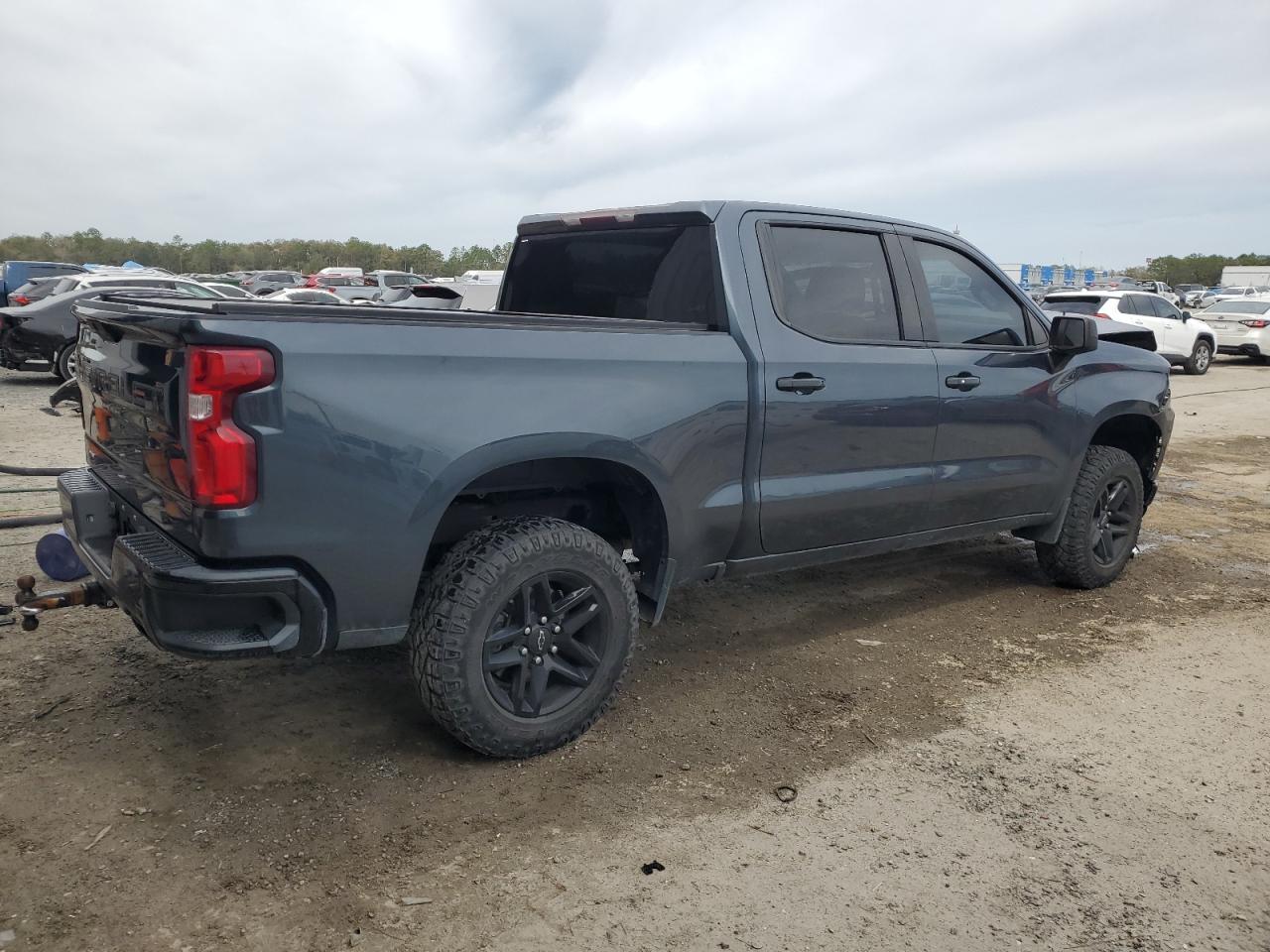 2020 Chevrolet Silverado - Image 3