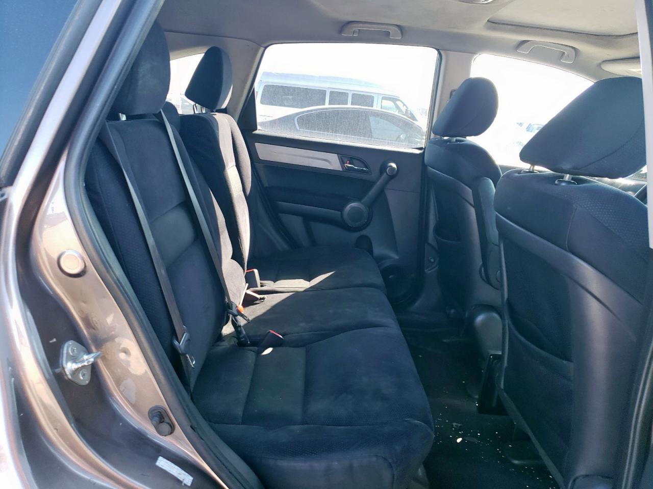 2011 Honda CR-V - Image 11