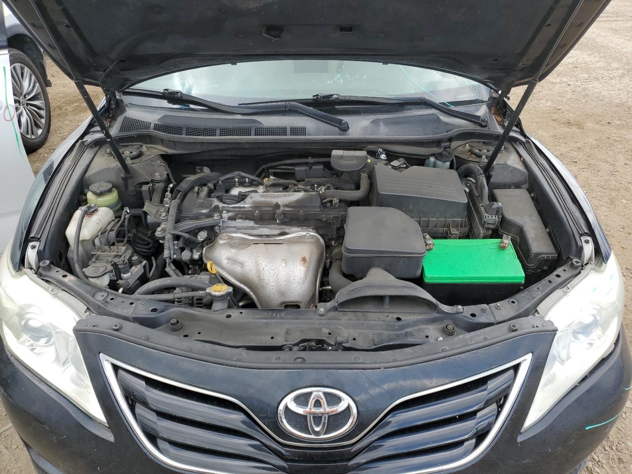 2011 Toyota Camry - Image 11