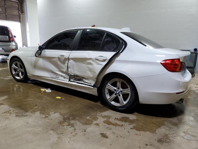  BMW 3 SERIES 2013 Белы