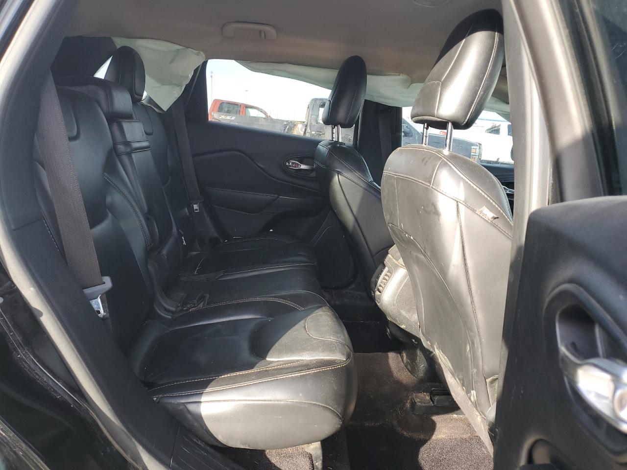 2017 Jeep Cherokee Limited VIN: 1C4PJLDB5HW522379 Lot: 49590765