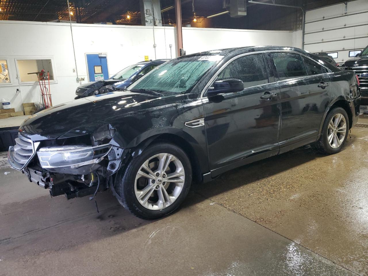 2013 Ford Taurus - Image 1