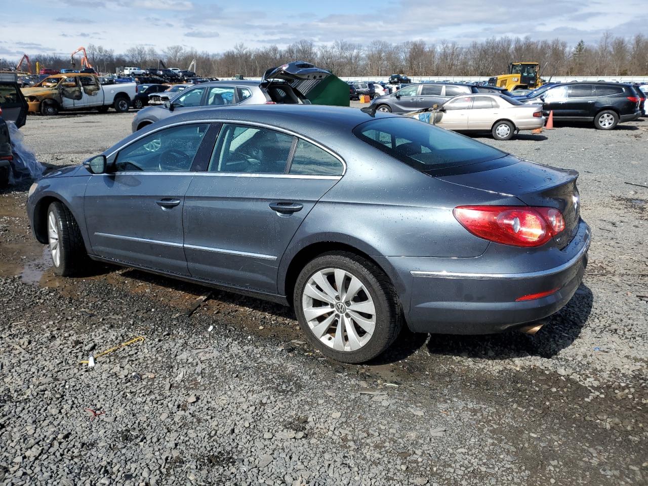2010 Volkswagen Passat CC - Image 2
