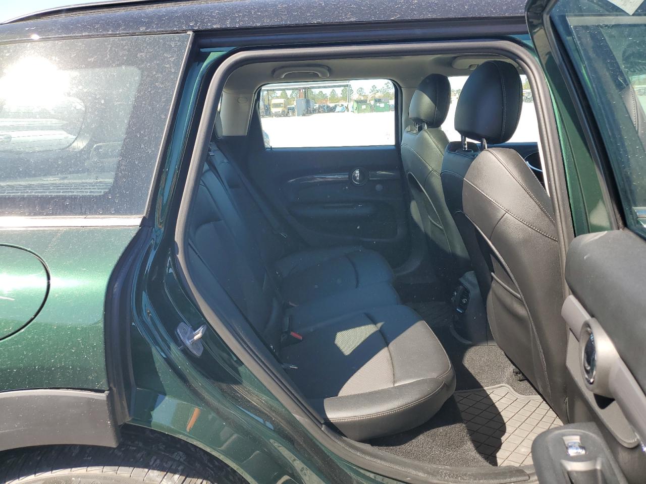 2017 MINI Cooper - Image 11