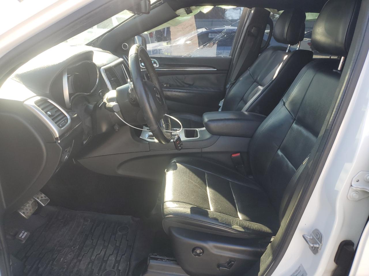 2016 Jeep Grand Cherokee - Image 7