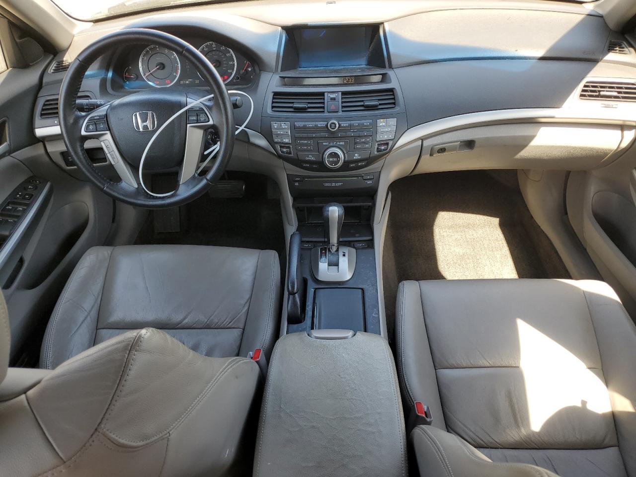 2010 Honda Accord - Image 8