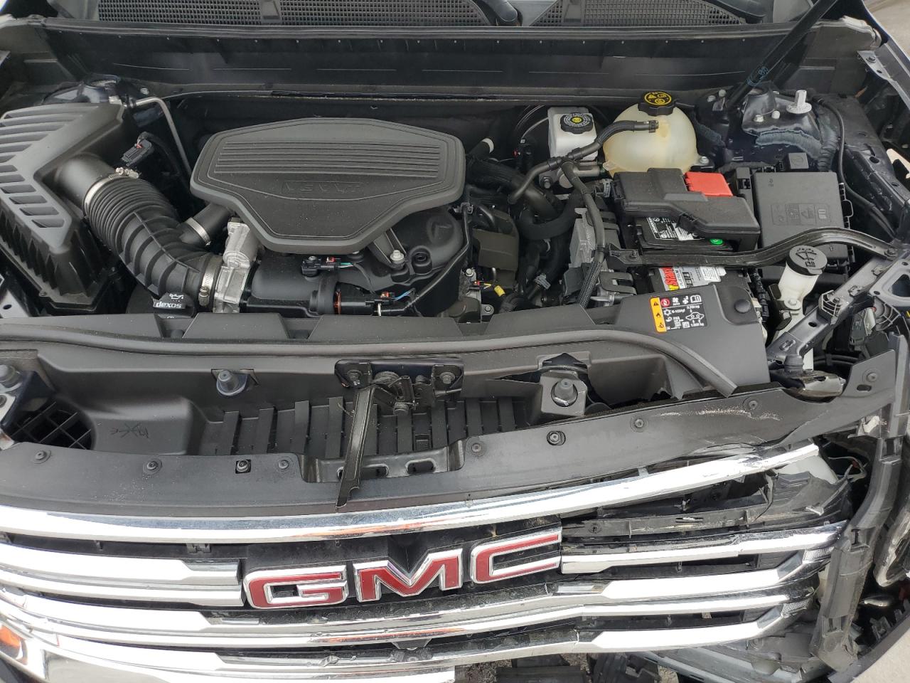 2021 GMC Acadia - Image 13